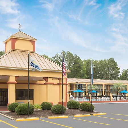 Days Inn By Wyndham Orangeburg South Esterno foto