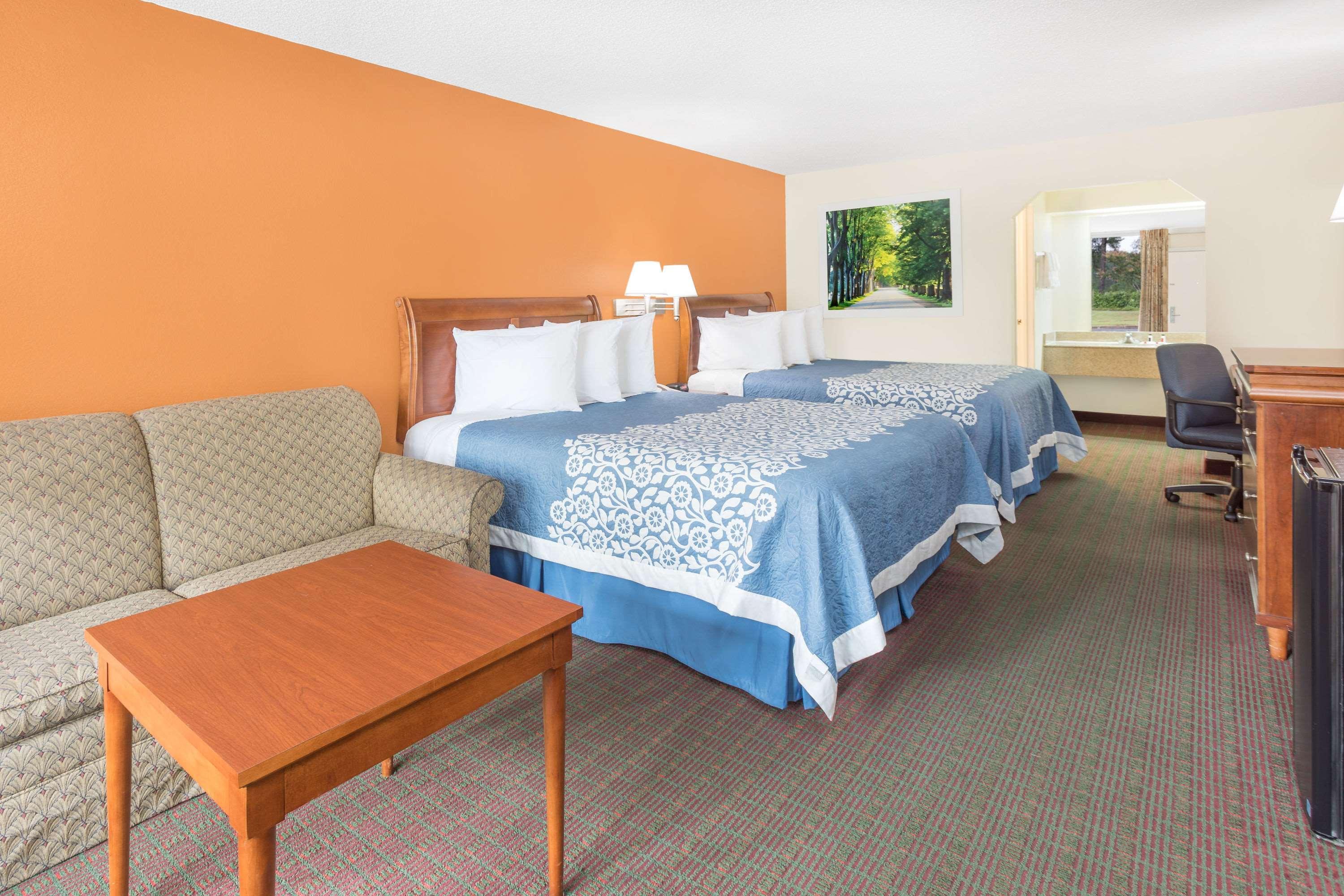 Days Inn By Wyndham Orangeburg South Esterno foto