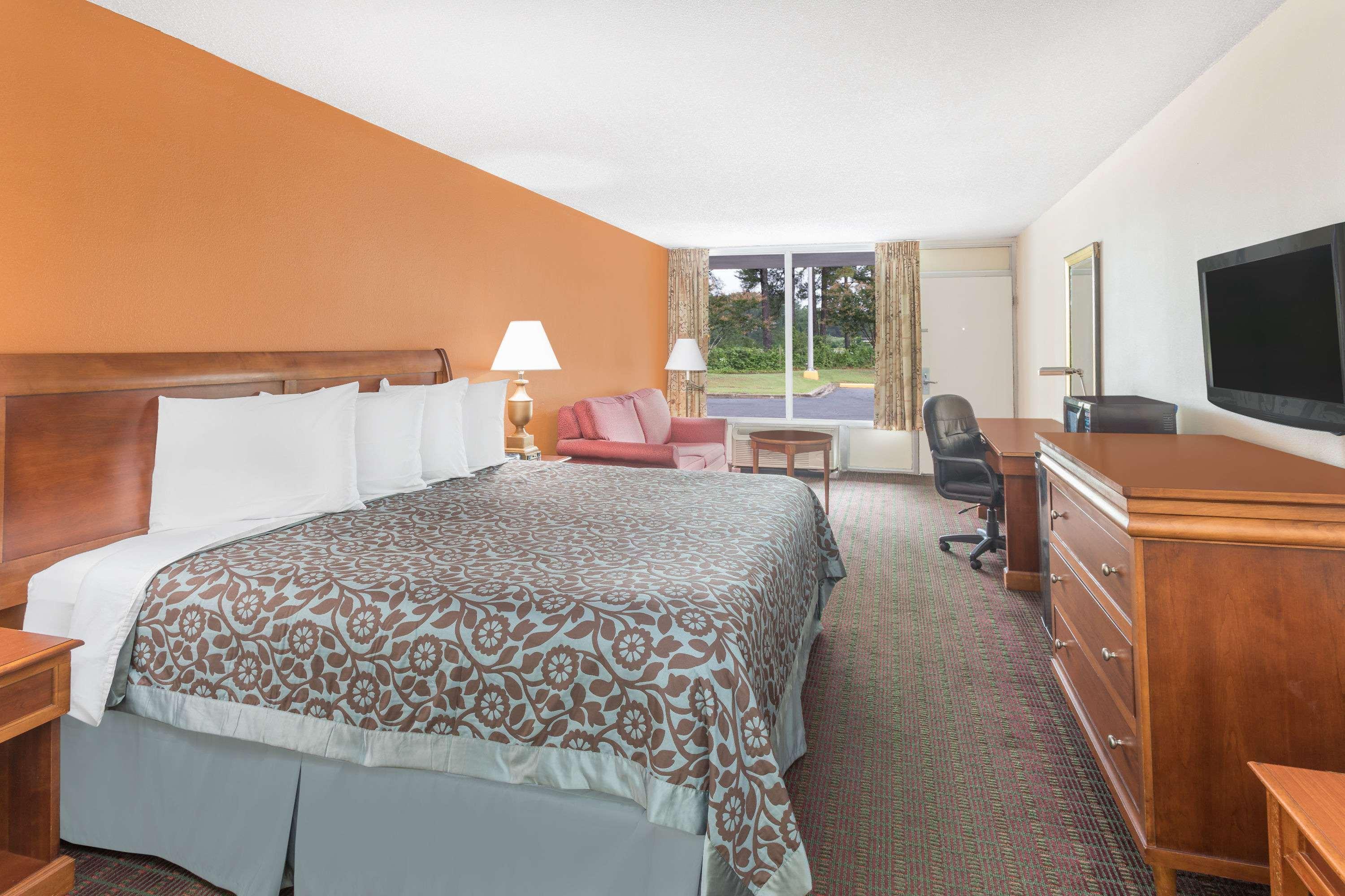 Days Inn By Wyndham Orangeburg South Esterno foto