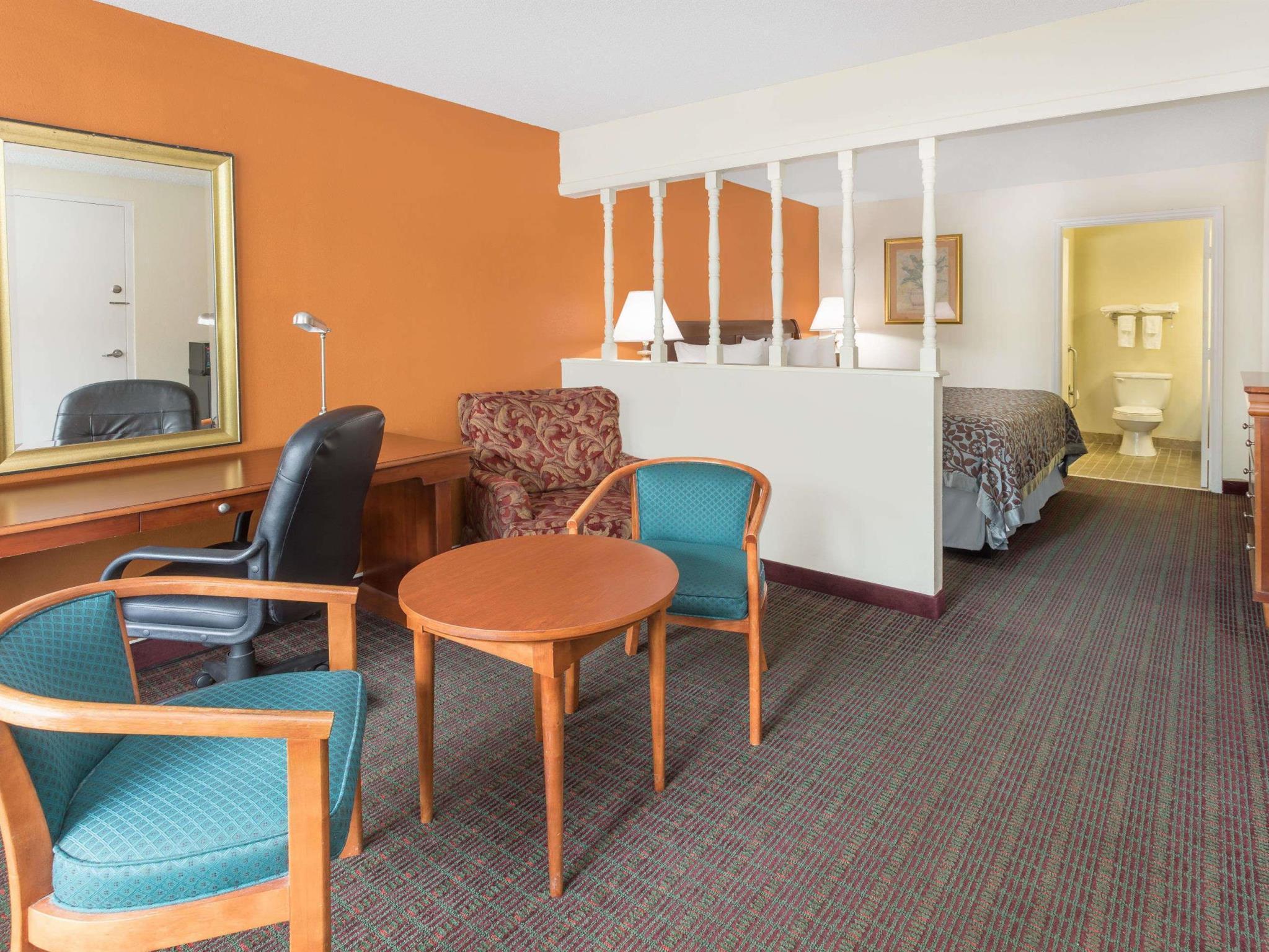 Days Inn By Wyndham Orangeburg South Esterno foto
