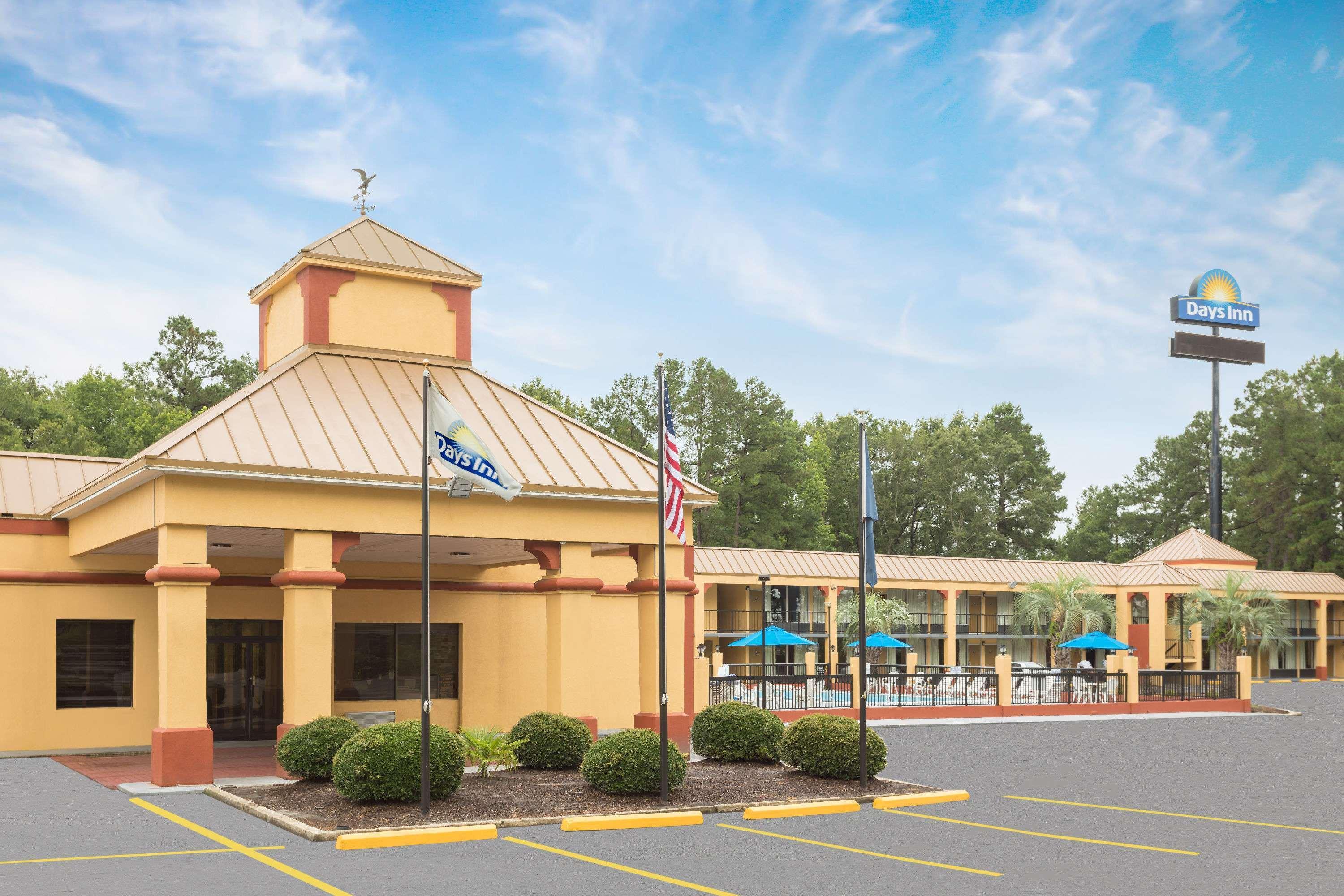 Days Inn By Wyndham Orangeburg South Esterno foto